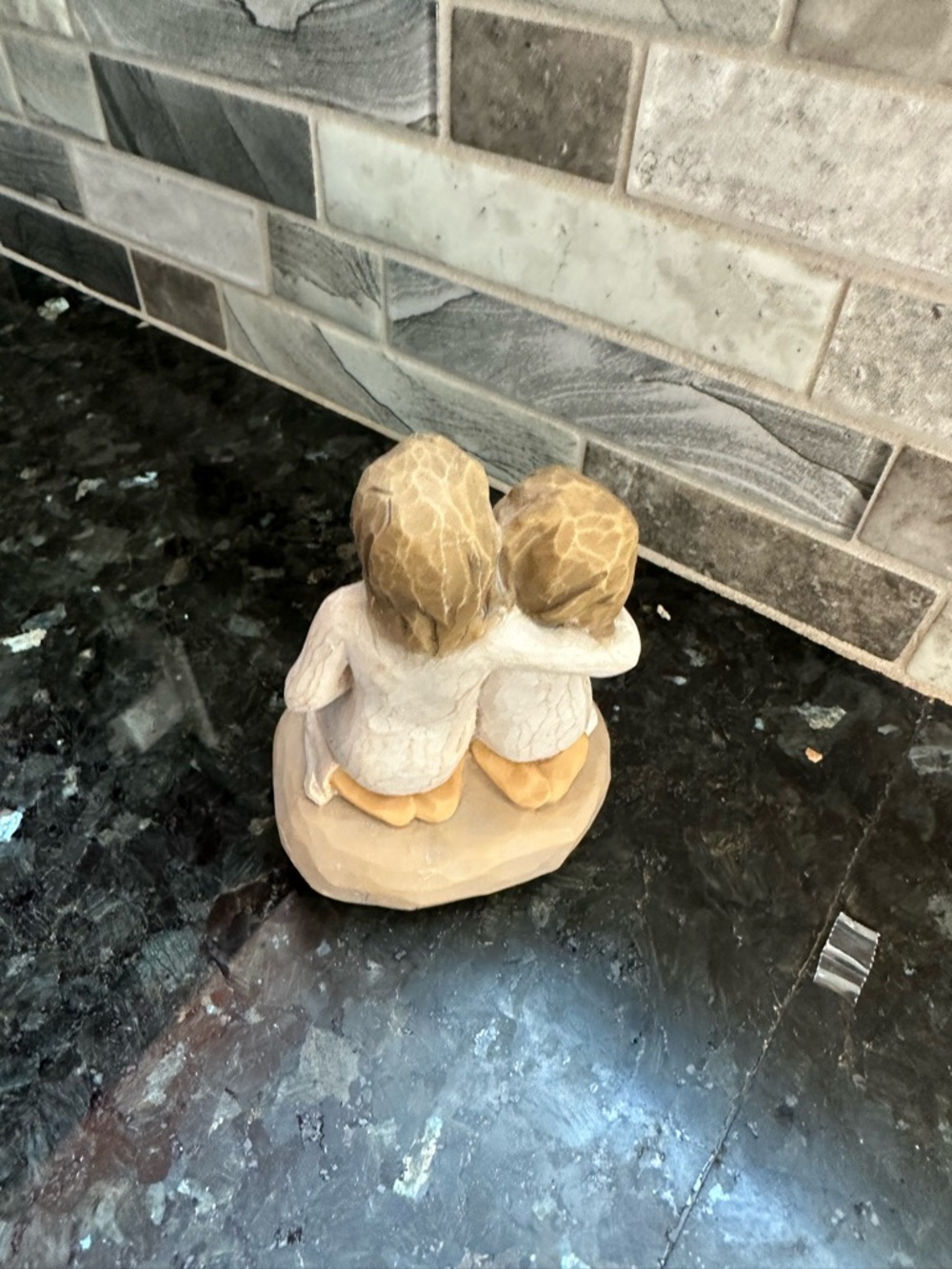 Willow Tree Sister Mine Figurine - Cream - Picture 4 of 8